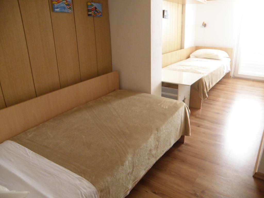 Apartment Amalija Primošten Zewnętrze zdjęcie